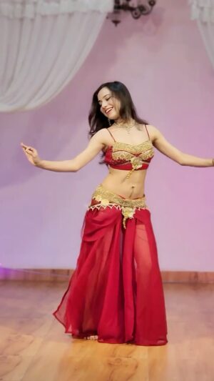 Ojasvi Verma Instagram - DrumSolo Bellydance 🔥😍

Costume : @ojasvibellydancecloset 👗

[bellydance, bellydancer, raqssharki, orientaldance, choreography, dance]