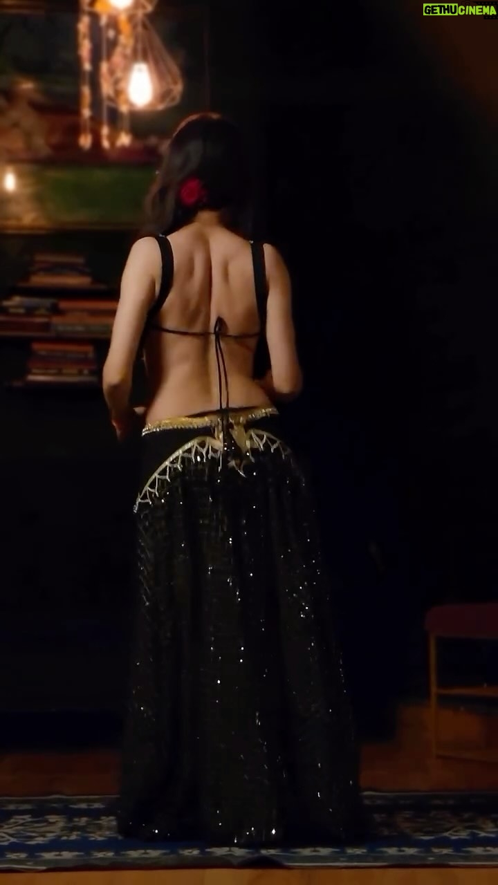 Ojasvi Verma - 321.7K Likes - Join my Back Moves Workshop to learn killer moves 🔥

#reels #bellydancer #ojasvivermadance #viral