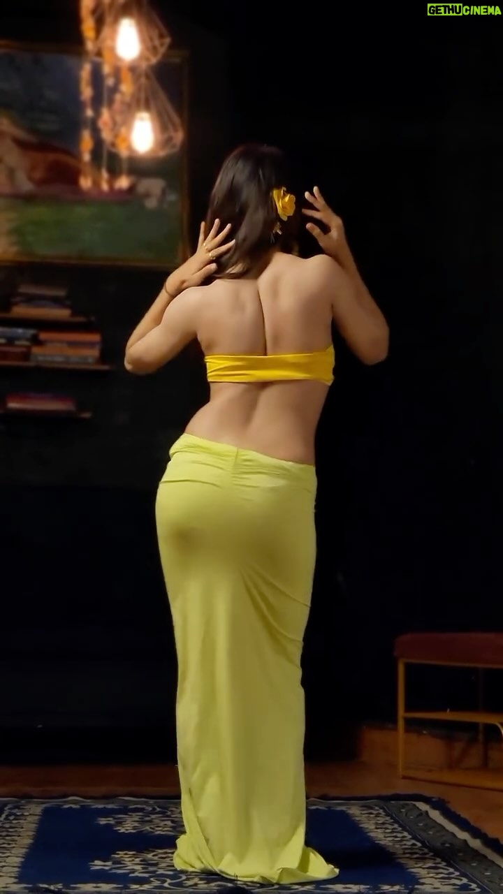 Ojasvi Verma - 118.7K Likes - Learn these slithering moves in my classes! 😍♥️

#reels #viral #bellydancer #ojasviveramdance