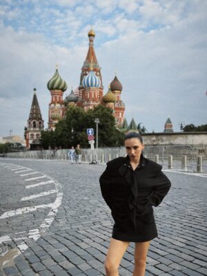 Olga Seryabkina Instagram - Š” ŠŠ½ŠµŠ¼ ŃŠ¾Š¶Š“ениŃ, Š»ŃŃŃŠøŠ¹ Š³Š¾ŃŠ¾Š“ на ŠæŠ»Š°Š½ŠµŃŠµ. Š” ŠæŃŠ°Š·Š“ником, Š»ŃŠ±ŠøŠ¼Š°Ń ŠŠ¾Ńква ā¤ļø