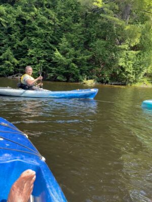 Omoni Oboli Instagram - A time was had in Muskoka 😍😍😍
Cottage living with the entire family 🎉
Marelle’s birthday weekend was a beautiful time 🥰
It was a time to rewind and refresh. Thank you Lord for this life and your grace 🙏🏾💕
Besties, may every good thing come this new week. Amen 🙏🏾