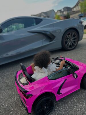 Omoni Oboli Instagram - Our hearts are overflowing with joy 🤩 
The Princess of the Oboli clan turned 1 😍
Happy birthday precious Naya 🎉💝
I prayed and longed for you and God brought you to us. The smartest, happiest and most beautiful baby girl ever 😍😍😍
I get to love you and it’s God’s best gift 💝 #HappyBirthdayNaya #Corvette #Baby
PS: Y’all’s niece is riding away in her hot pink corvette twinning with uncle 🔥 😂