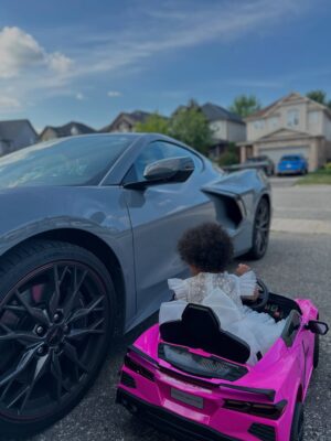 Omoni Oboli Instagram - Our hearts are overflowing with joy 🤩 
The Princess of the Oboli clan turned 1 😍
Happy birthday precious Naya 🎉💝
I prayed and longed for you and God brought you to us. The smartest, happiest and most beautiful baby girl ever 😍😍😍
I get to love you and it’s God’s best gift 💝 #HappyBirthdayNaya #Corvette #Baby
PS: Y’all’s niece is riding away in her hot pink corvette twinning with uncle 🔥 😂
