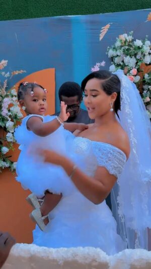 Omoni Oboli Instagram - New Movie Alert💃🏻 “WHERE FOREVER BEGINS” is showing now on @omonioboli Tv on YouTube🥰 Aunties and Uncles Grab your popcorn and go see this masterpiece on YouTube cos you definitely gonna love this I promise. You know with Big Mommy it’s #premuimornothing
#omonioboli #omoniobolitv #ariana #kidactorinnigeria #explorepage #childactress #babyactress #kidactor #explorepage✨ #nollywoodactors💯💯