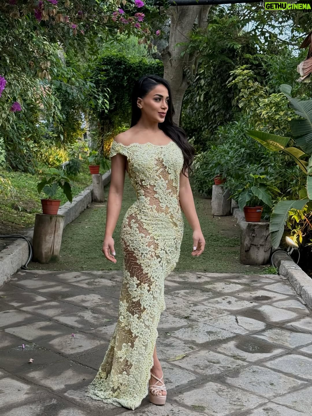 Onelia Molina - 53.5K Likes - Andrea & Roberto 💍 🤍
Que sean muy felices amigos lindos , celebraremos el amor hoy , mañana y siempre .