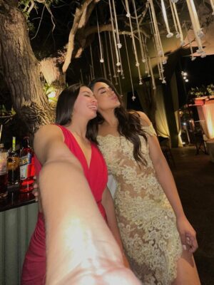 Onelia Molina Instagram - Andrea & Roberto 💍 🤍
Que sean muy felices amigos lindos , celebraremos el amor hoy , mañana y siempre .