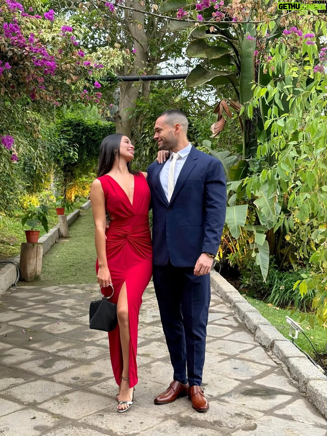 Onelia Molina - 53.5K Likes - Andrea & Roberto 💍 🤍
Que sean muy felices amigos lindos , celebraremos el amor hoy , mañana y siempre .