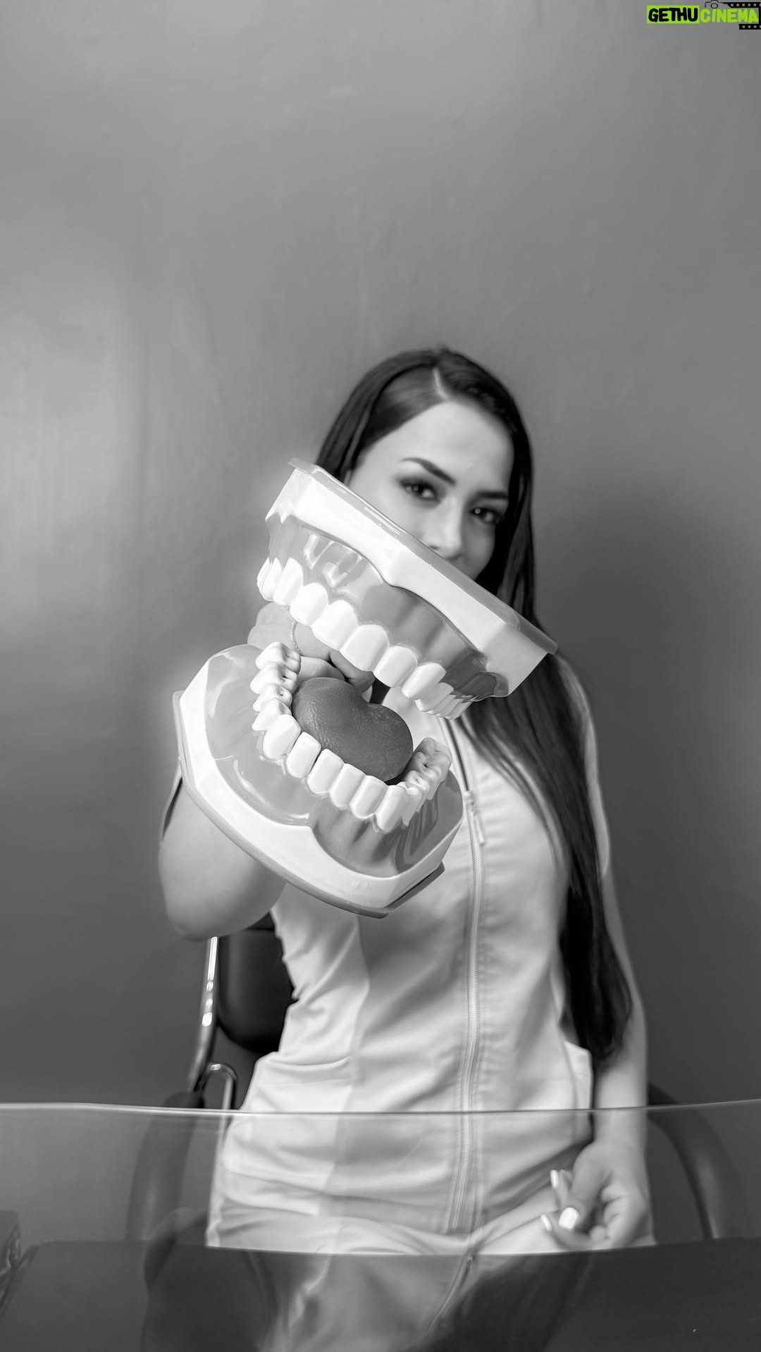 Onelia Molina - 25.1K Likes - ¿Te identificas con alguno de estos problemas dentales? Tranquilo, ¡en OdotonzPrime Faucett tenemos la solución! 😁

🏥 @odontozprime.faucett 
👗  @profashionmedical