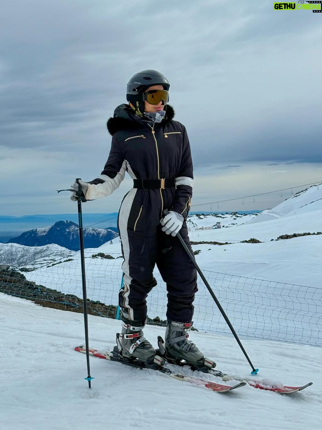 Onelia Molina - 24.9K Likes - Nevados de Chillán , el placer fue todo mío ❄️🎿