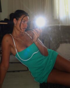 Actress Oriana Sabatini HD Photos and Wallpapers March 2025