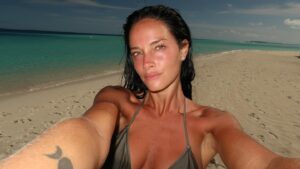 Oriana Sabatini Instagram - mucho amor 🫶🏻🥹✨✨🌊🪸🪼🌞🌞