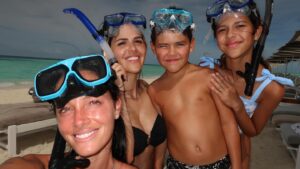Oriana Sabatini Instagram - mucho amor 🫶🏻🥹✨✨🌊🪸🪼🌞🌞