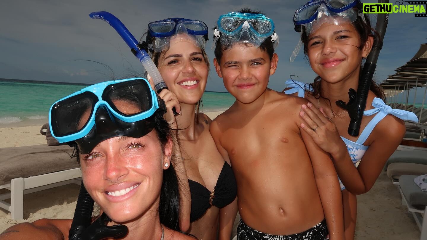 Oriana Sabatini - 3 Likes - mucho amor 🫶🏻🥹✨✨🌊🪸🪼🌞🌞