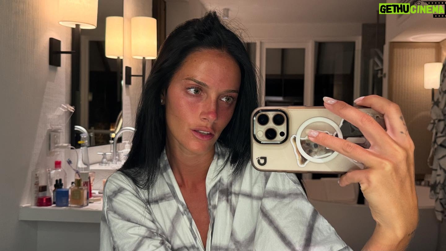 Oriana Sabatini - 3 Likes - mucho amor 🫶🏻🥹✨✨🌊🪸🪼🌞🌞
