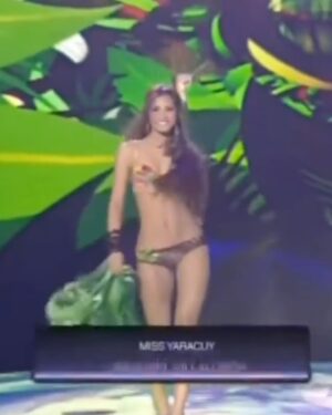 Osmariel Villalobos Instagram - Mi historia en los concursos de belleza comenzó hace 14 años, cuando con tan solo 22 años participé en el Miss Venezuela. Ese día cumplí un sueño de niña y tuve el honor de representar a mi país en el Miss Earth, donde recibí la banda de Miss Water. 🌍💧
Ese primer sueño fue el motor que me trajo hasta aquí, a esta nueva etapa: Miss Universe Latina. Una aventura intensa, llena de emociones, aprendizajes y momentos que guardaré en el corazón para siempre.
Gracias a ustedes por acompañarme, por cada voto, por cada mensaje, por estar allí para mí. Su apoyo ha sido un regalo y la razón por la que hoy estoy a un paso de representar no solo a Venezuela, sino a toda nuestra hermosa comunidad latina en el Miss Universo, en Tailandia 🇻🇪✨🌎🇲🇽🇨🇴🇦🇷🇵🇷🇩🇴🇨🇱 y más…
Mañana es la gran final. ¡Vamos con todo, mi gente! Ahora a VOTAR 🗳️
Si lo crees, lo creas. 👑
#MissUniverseLatina #TeamOsmariel #MULER
