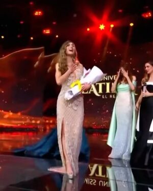 Osmariel Villalobos Instagram - Qué aventura tan inolvidable… ✨
Gracias de corazón a todos los que me acompañaron en este camino tan especial. Esta experiencia fue mucho más que un reality: fue una oportunidad para reconectar con mis sueños, compartir con mujeres increíbles que ahora llevo como amigas en el corazón, y sobre todo, recordar quién soy y lo que me mueve.
Mi paso por este show fue un recordatorio de mi mantra de siempre: si lo crees, lo creas. Y créanme… ¡lo que viene será aún más grande! 🙌
Gracias por cada voto, cada mensaje, cada muestra de cariño.
Los amo, mi #TeamOsmariel 💖
#MULER #MissUniverseLatina #SiLoCreesLoCreas