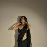 Oviya Darnal