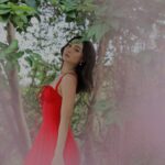 Oviya Darnal