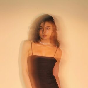 Oviya Darnal Instagram - -Sorry, I’m not Rihanna I don’t love the way you lie.🌚🌚❤️🔥