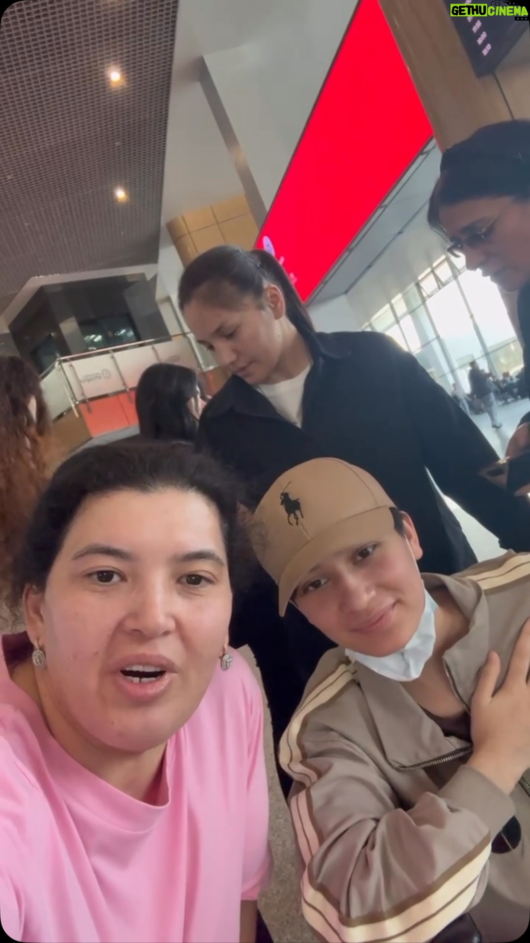 Ozoda Nursaidova - 83.2K Likes - Sabrina TURKIYAGA YUL OLDI !!!! Duoda bo’ling !