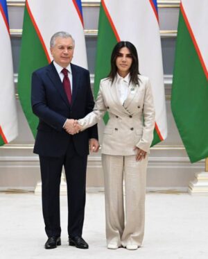 Ozoda Nursaidova Instagram - Muhtaram yurtboshimizga va xalqimizga eātirof va ishonch uchun katta rahmatšš»šŗšæšŗšæšŗšæ @mirziyoyev_sh