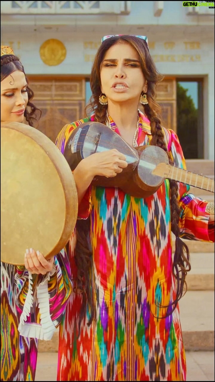 Ozoda Nursaidova - 37.2K Likes - YANGISIGA TAYYORMISIZLAR ??? !Bunisi  juda boshqacha 🤭😅😅. Yaqin kunlarda taqdim etamiz!
“JAVOHIR” 🔥🔥🔥🔥
#comingsoon #newclip #ozodanursaidova #radjabovproduction