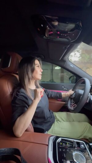 Ozoda Nursaidova Instagram - 200 000000 š£š£š£TARIXIY SANA š„YOUTUBEDA 200 MILLION BOāLGAN UZBEK TILIDAGI BIRINCHI KLIPš„ āKOāK JIGULIāššš URTA OSIYODA ETAKCHI EKANMIZš£ HAMMAGA RAHMATšš»šš»šš» #alhamdulillah @radjabovproduction @nilufarhon_nursaidova @mister.abdulloh @azimchik.vines @zarine_ergasheva_official
