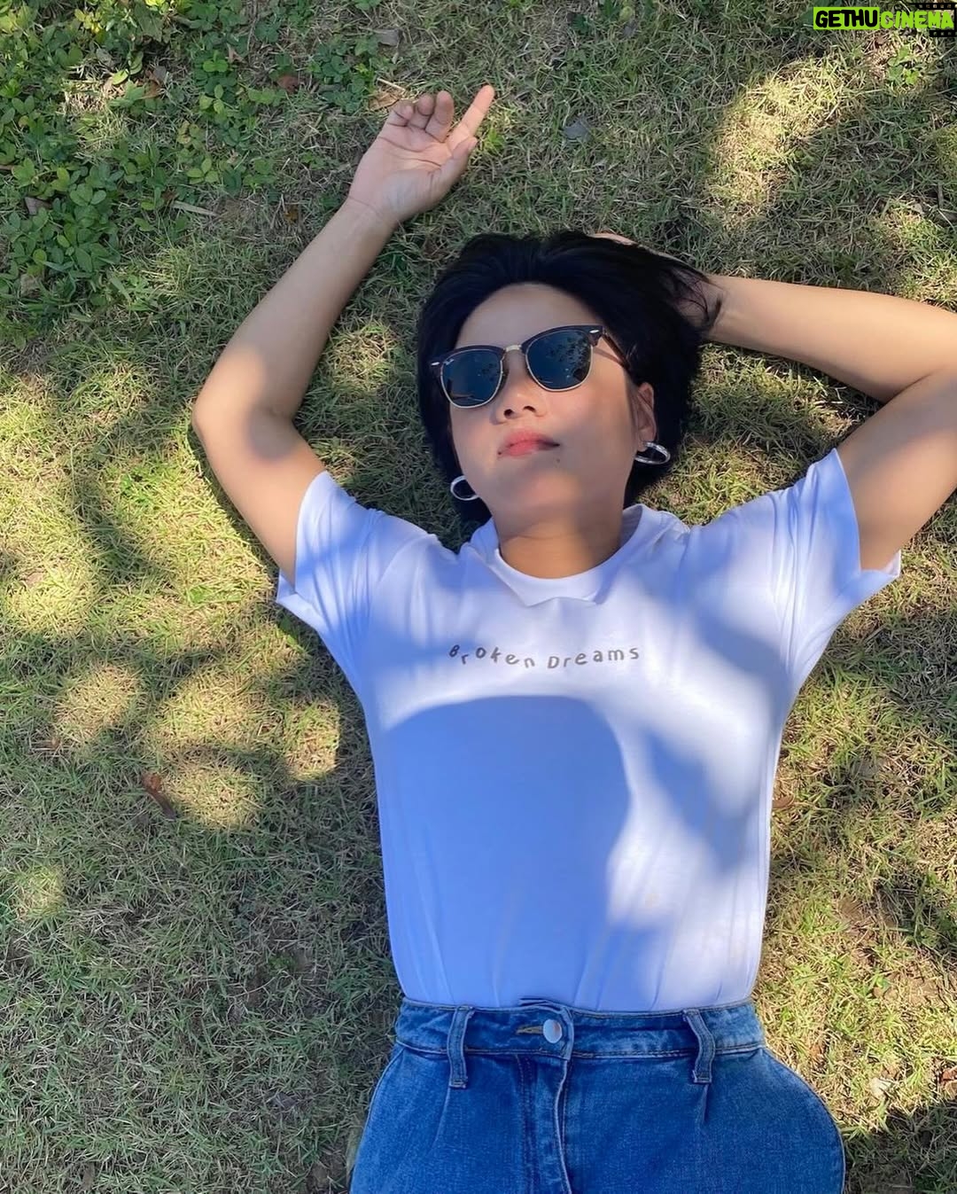 Paing Phyo Thu - 8.9K Likes - #brokendreams