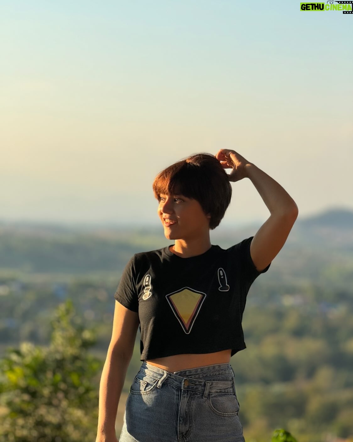 Paing Phyo Thu - 8.5K Likes - Just a fine evening 😇