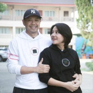 Paing Phyo Thu Instagram - #ချပ်ဝတ်နီ