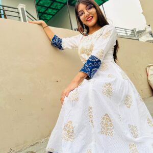 Palak Chauhan Instagram - The true richness is not in jewelry but the ethnic dress.😌🤌🏻💕 kurti from : @raj_sa_10_kurtis