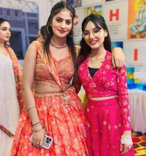 Palak Chauhan Instagram - Garba night @officialkumkum17 🩷