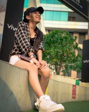 Palak Chauhan Instagram - Hoping for more good days 💋🫰
Pic credit ; @sahil_.raajput