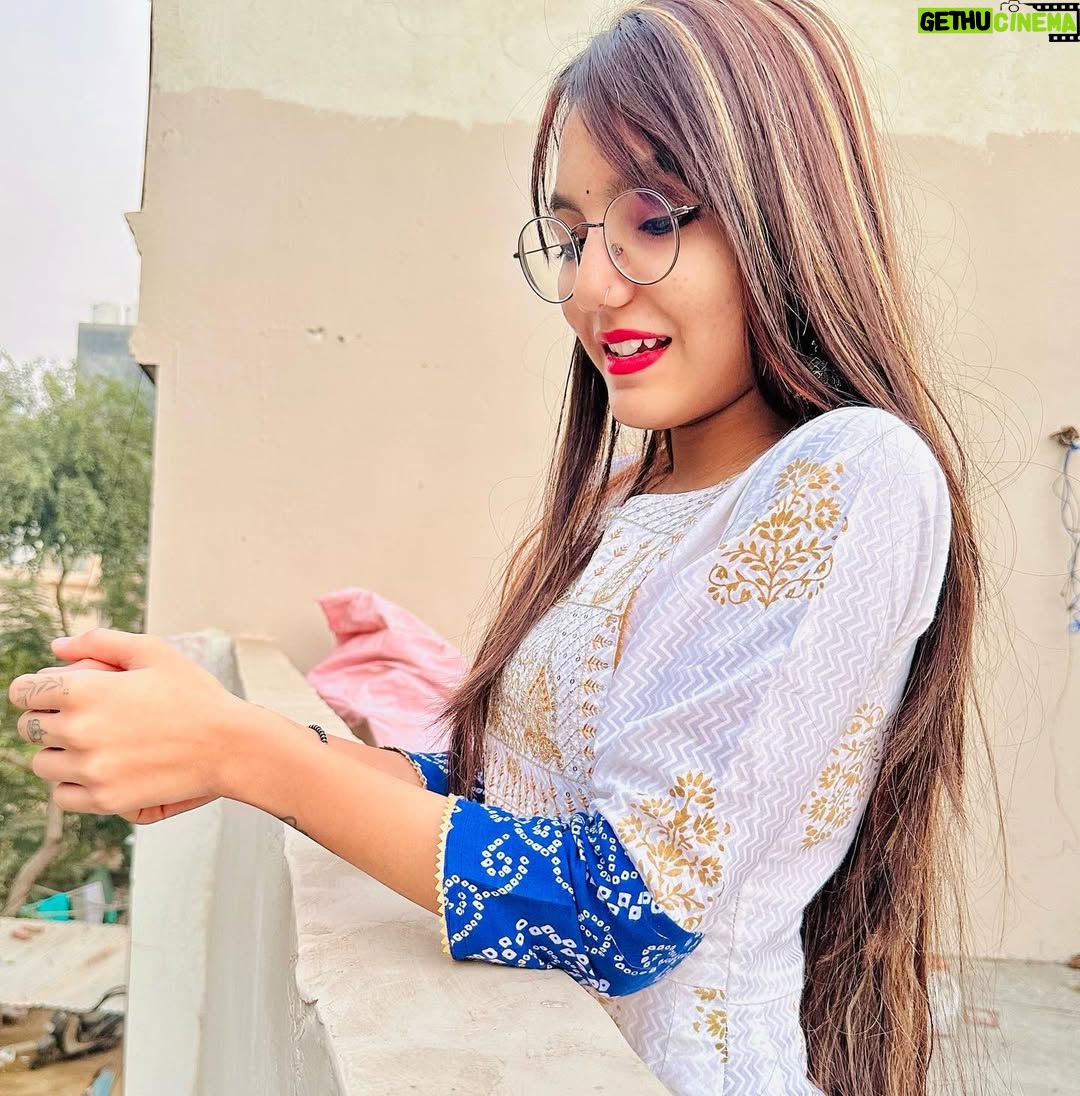 Palak Chauhan - 33K Likes - The true richness is not in jewelry but the ethnic dress.😌🤌🏻💕 kurti from : @raj_sa_10_kurtis