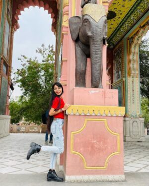 Palak Chauhan Instagram - Guess the location