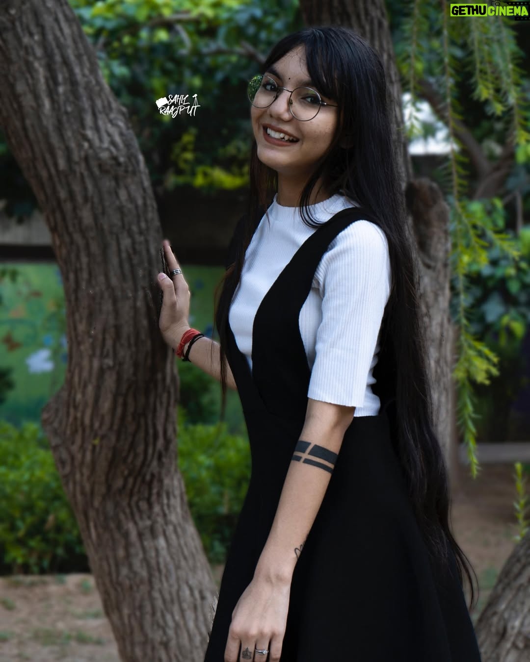 Palak Chauhan - 32.1K Likes - Dreams don’t have expiration dates, keep going. 💯 
Pc credit ; @sahil_.raajput48
