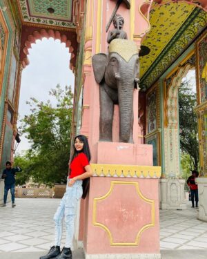 Palak Chauhan Instagram - Guess the location