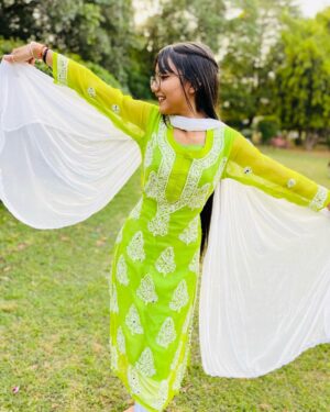 Palak Chauhan Instagram - Comment 💚