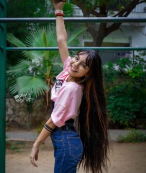 Palak Chauhan Instagram - XOXO💜🦋
Pc credit ; @sahil_.raajput