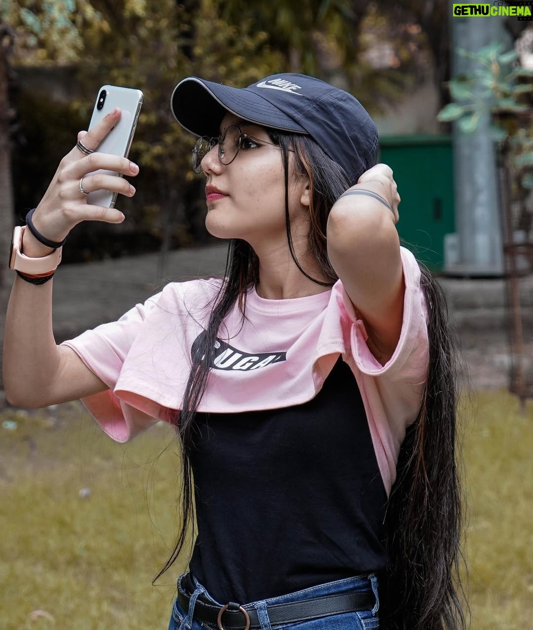 Palak Chauhan - 49.9K Likes - XOXO💜🦋 
Pc credit ; @sahil_.raajput