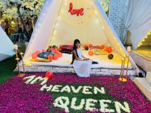 Palak Chauhan Instagram - Celebration of 1 Million at @bigtreecafegurgaon with this beautiful setup 😊
They have two locations in Gurgaon, Golf Course Road and Gwal Pahadi.
@amazoninfluencerprogram #amazondeals