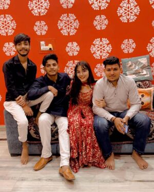 Palak Chauhan Instagram - Happy diwali ❤️👀
