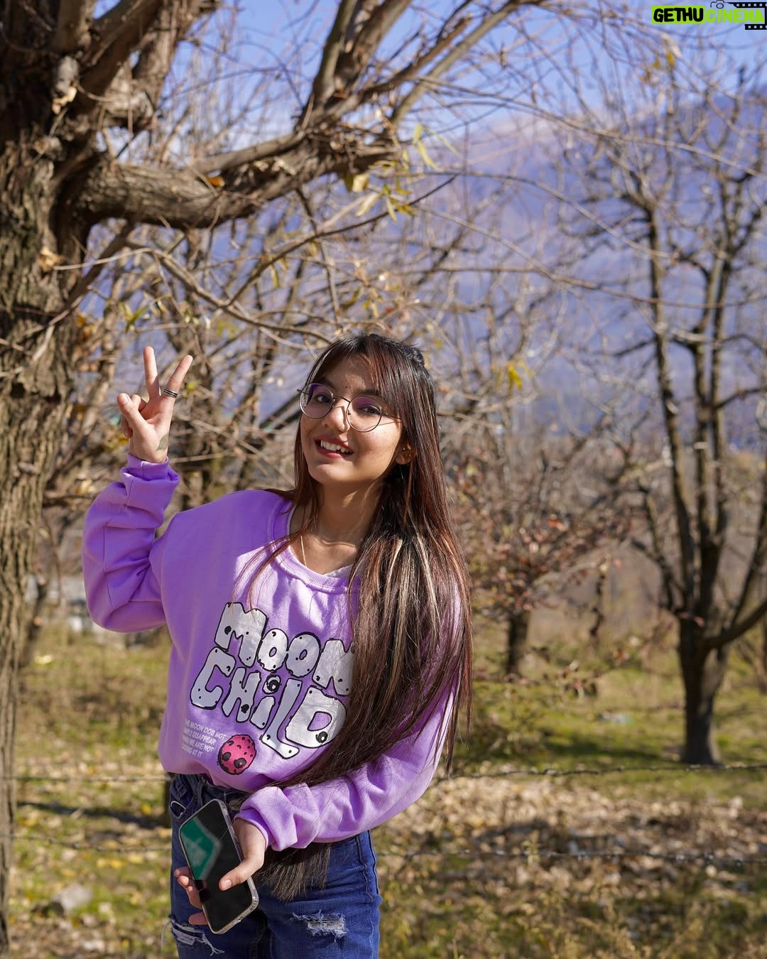 Palak Chauhan - 30.1K Likes - कुछ तो है तुझसे राब्ता 🙂🥺