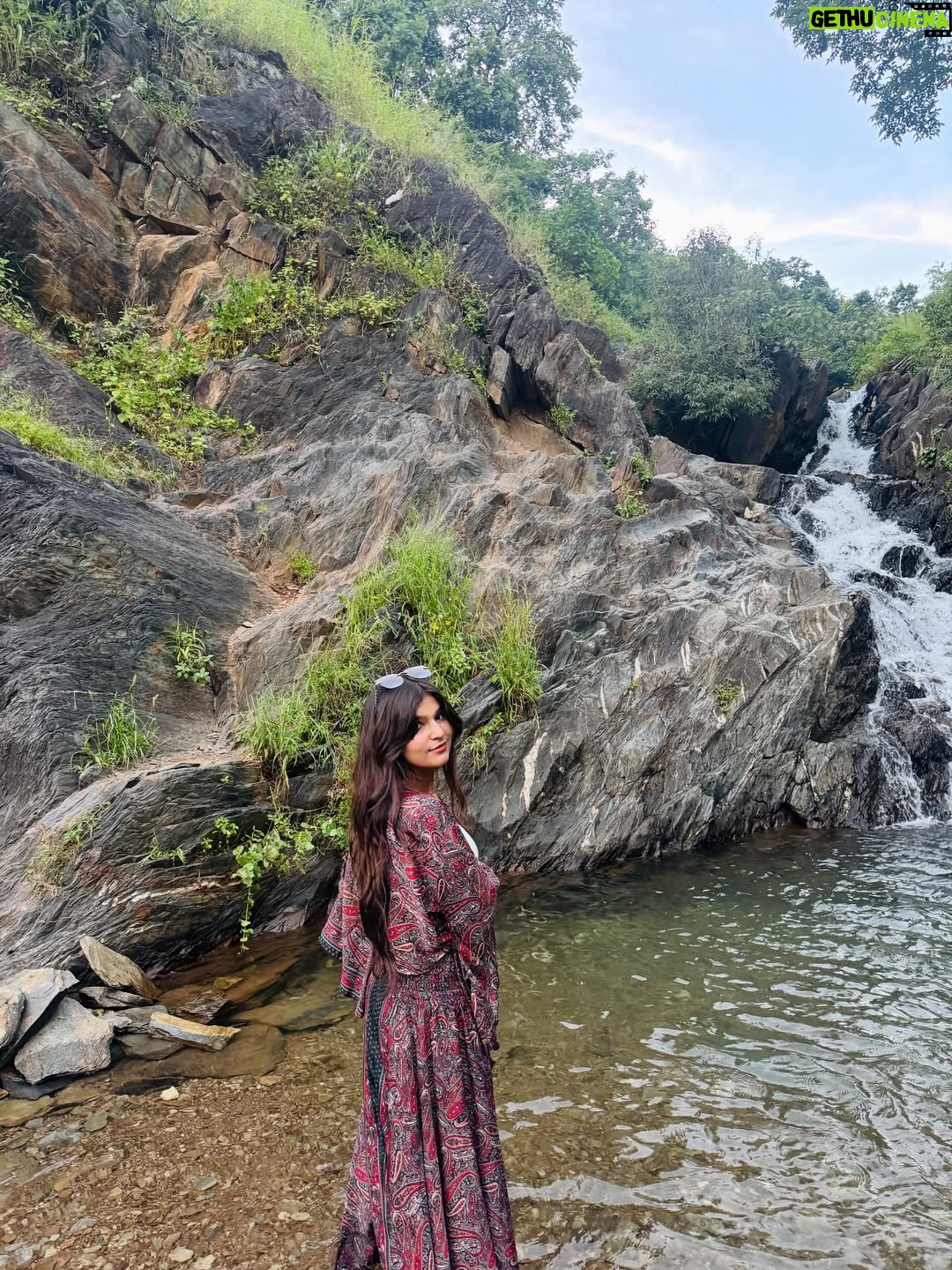 Palak Sharma - 4.7K Likes - Udaipur is so beautiful 🥹❤️ 
All thanks to @sunset_adventure0 for organising this wonderful trip ❤️ Best tour and travels company 🛥️🌠
.
.
.
#udaipurdiaries #tourandtravels #tour #tourism #traveldiaries #udaipur #rajasthan