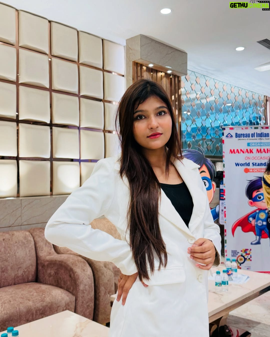 Palak Sharma - 10.6K Likes - Say hare Krishna 😍❤️ I Got Felicitated as a Community Influencer on occasion of Manak Mahotsav by Bureau of Indian Standards Ghaziabad (Under the Ministry of Consumer Affairs) 🤩🤩
Outreach Partner : Salaam Namaste Community Radio ✨✨Thankyou to each one of my follower ❤️❤️ you guys are my family because of you all I got the chance to be there !! It was a wonderful event 😍 Special thanks to @bisghaziabad for inviting me ✨ I am very grateful to have my insta family ❤️ Love you all ❤️
.
.
.
#manakmahotsav #Mmghaziabad #award #achievement #happy #grateful #harekrishna