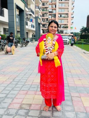 Palak Sharma Instagram - Mourya re 🙏🏻❤️wapas jaldi aana bappa🥺🥺
.
.
.
#bappa #ganpatibappamorya #moryarey #ganpativisarjan #morya #ganpatiji