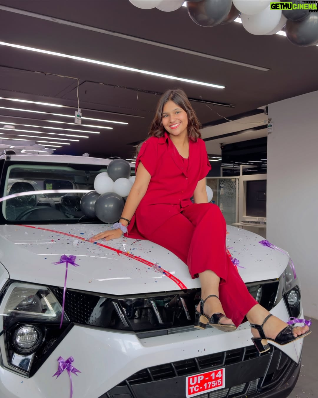 Palak Sharma - 43.5K Likes - Hare Krishna 🧿❤️ Self gifted car 🥹
.
.
.
#owncar #car