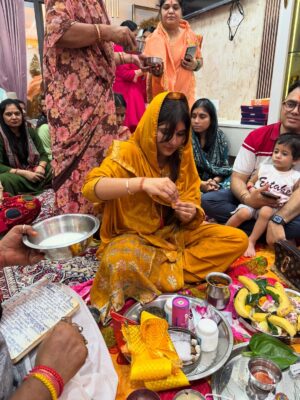 Palak Sharma Instagram - Ganpati Bappa Morya ❤️🙏🏻
.
.
.
#ganpatibappa #ganeshchaturthi #ganeshotsav