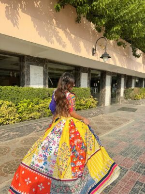Palak Sharma Instagram - Thankyou @ahesas_fashion for sending me this beautiful outfit 😍❤️❤️❤️
.
.
.
#navratricollection #bestcollection #navratrispecial❤️ #dandiya