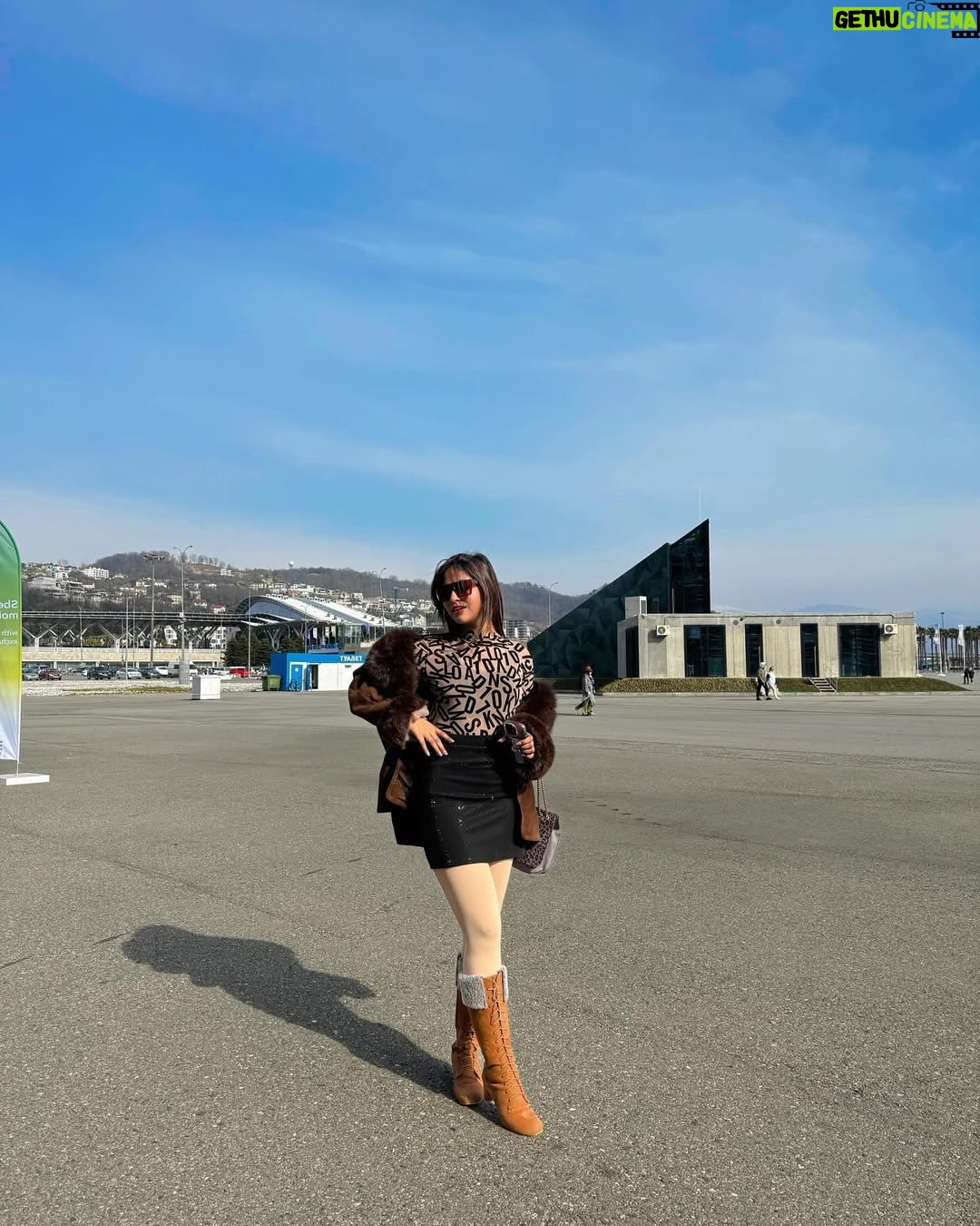 Palak Sharma - 37.9K Likes - Russia 🇷🇺 
.
.
.
#russia #travel #internationaltrip #росмолодежь #ВФМ2024 #WYF2024

@thecrazyentrepreneur
